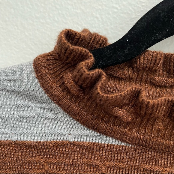 YAL New York knit sweater mock neck ribbed color block size medium - Picture 6 of 8